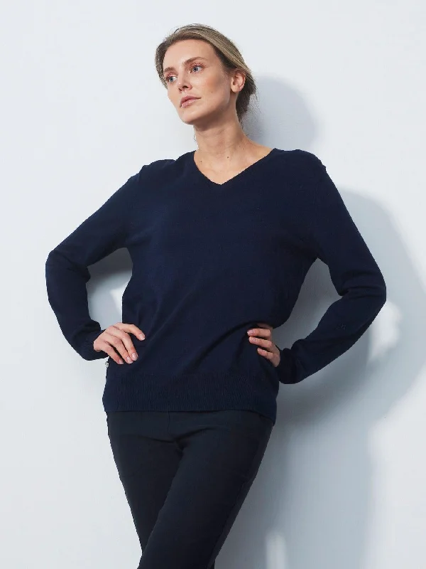 Daily Sports - Tea V-neck Pullover