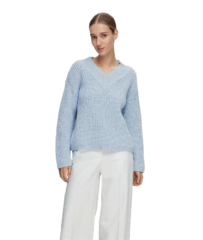 V-neck Knitted Jumper - Blue