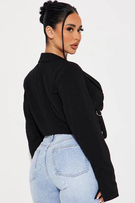 In Your Pocket Cropped Blazer - Black