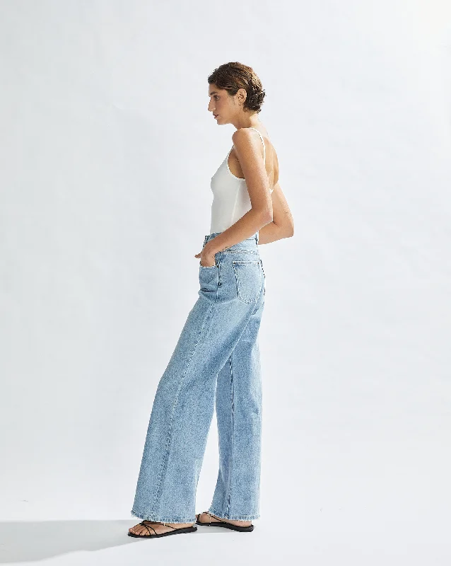 Harley High Rise Jeans Mid Blue Cropped