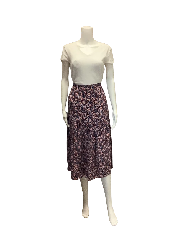 Self Contrast Women's Skirt Floral Print Size: L